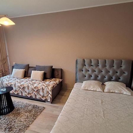 Naujakiemio Apartamentai Su Balkonu Клайпеда Екстериор снимка